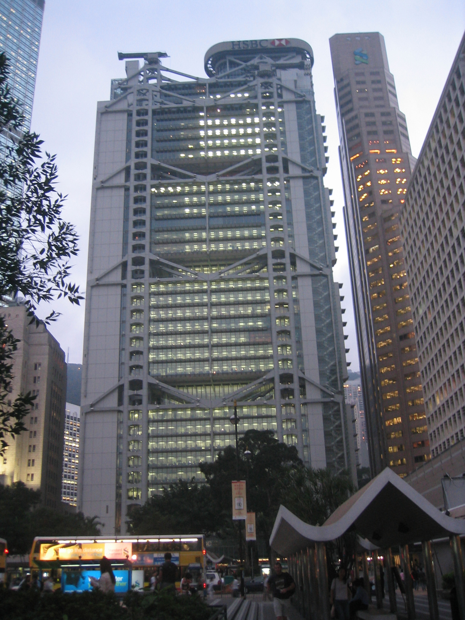 香港汇丰总行大厦。